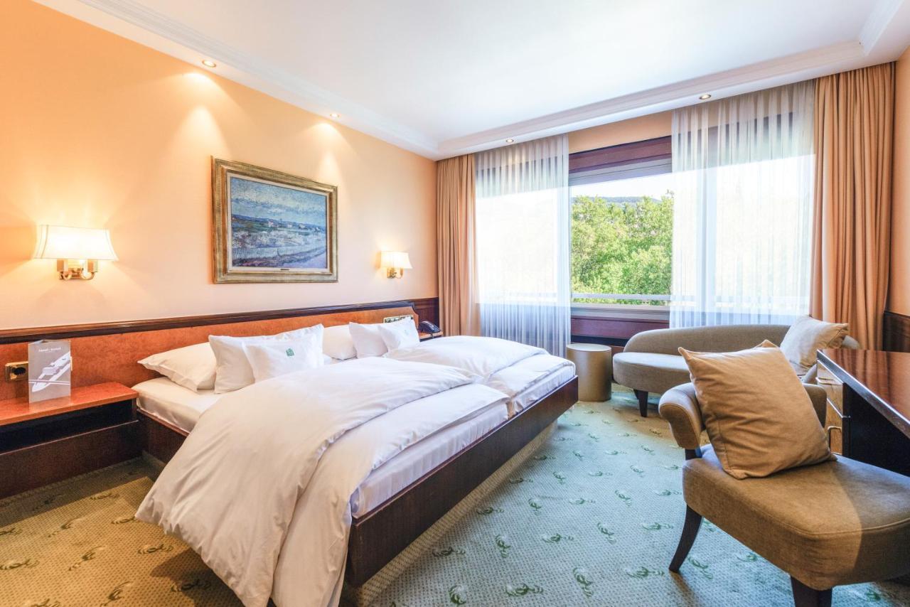 Insel-Hotel Хейльбронн Экстерьер фото