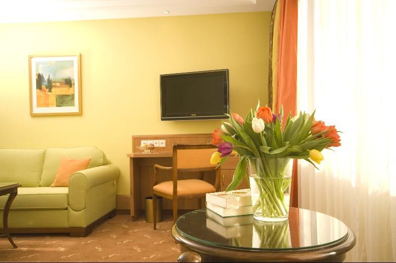 Insel-Hotel Хейльбронн Номер фото